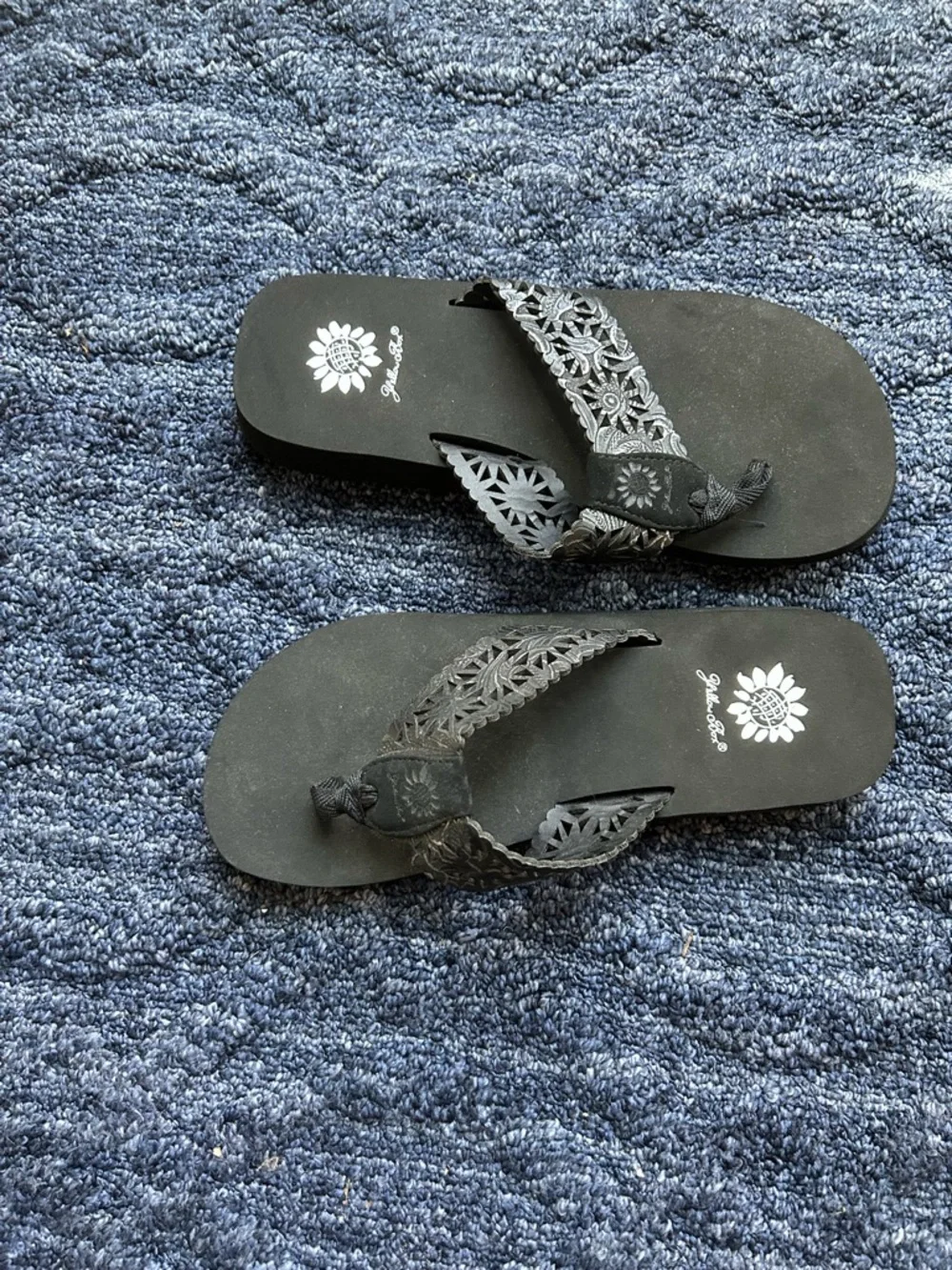 Yellow Box Black Floral Cutout Flip Flop Sandals - Picture 2 of 3